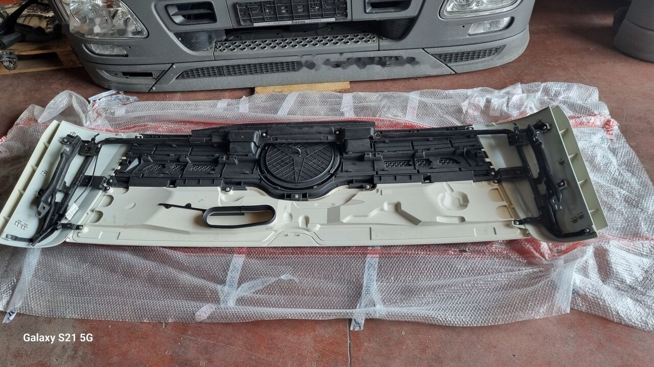 Mercedes-Benz MERCEDES ACTROS MP4 EURO 6 Mercedes-Benz ACTROS MP4 - Kaporta - Kamyon: fotoğraf 5 Mercedes-Benz MERCEDES ACTROS MP4 EURO 6 Mercedes-Benz ACTROS MP4 - Kaporta - Kamyon: fotoğraf 5