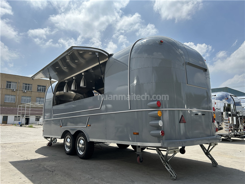 Burger Food Truck Grey Airstream Food Trailer=,Coffee Trailer - Büfe karavan: fotoğraf 5 Burger Food Truck Grey Airstream Food Trailer=,Coffee Trailer - Büfe karavan: fotoğraf 5