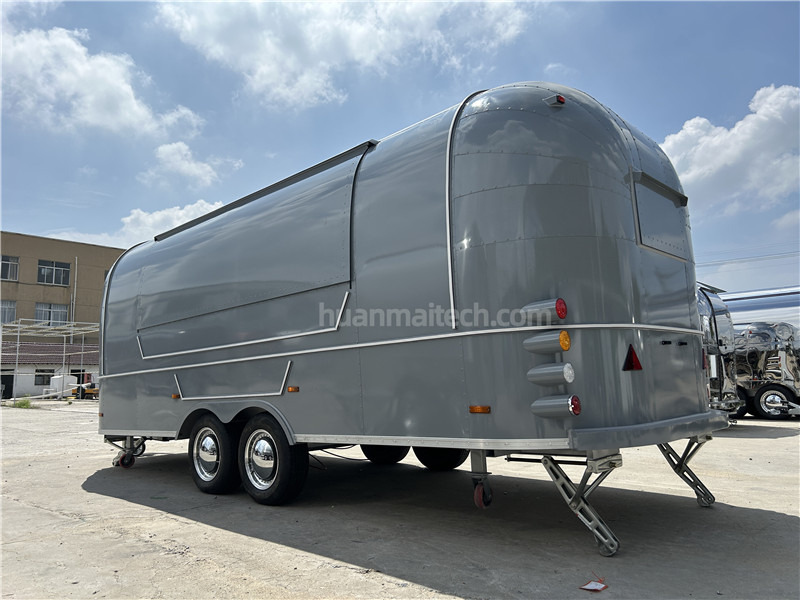 Burger Food Truck Grey Airstream Food Trailer=,Coffee Trailer - Büfe karavan: fotoğraf 2 Burger Food Truck Grey Airstream Food Trailer=,Coffee Trailer - Büfe karavan: fotoğraf 2