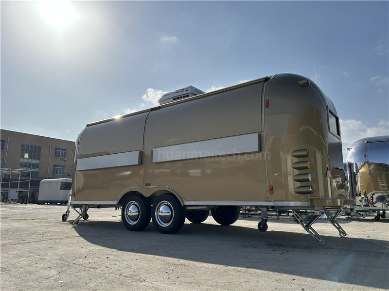 Food Truck Burger Food Truck, Salad Sandwich Food Trailer - Büfe karavan: fotoğraf 3 Food Truck Burger Food Truck, Salad Sandwich Food Trailer - Büfe karavan: fotoğraf 3