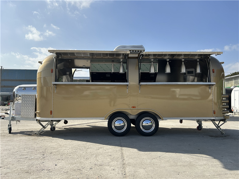 Food Truck Burger Food Truck, Salad Sandwich Food Trailer - Büfe karavan: fotoğraf 1 Food Truck Burger Food Truck, Salad Sandwich Food Trailer - Büfe karavan: fotoğraf 1