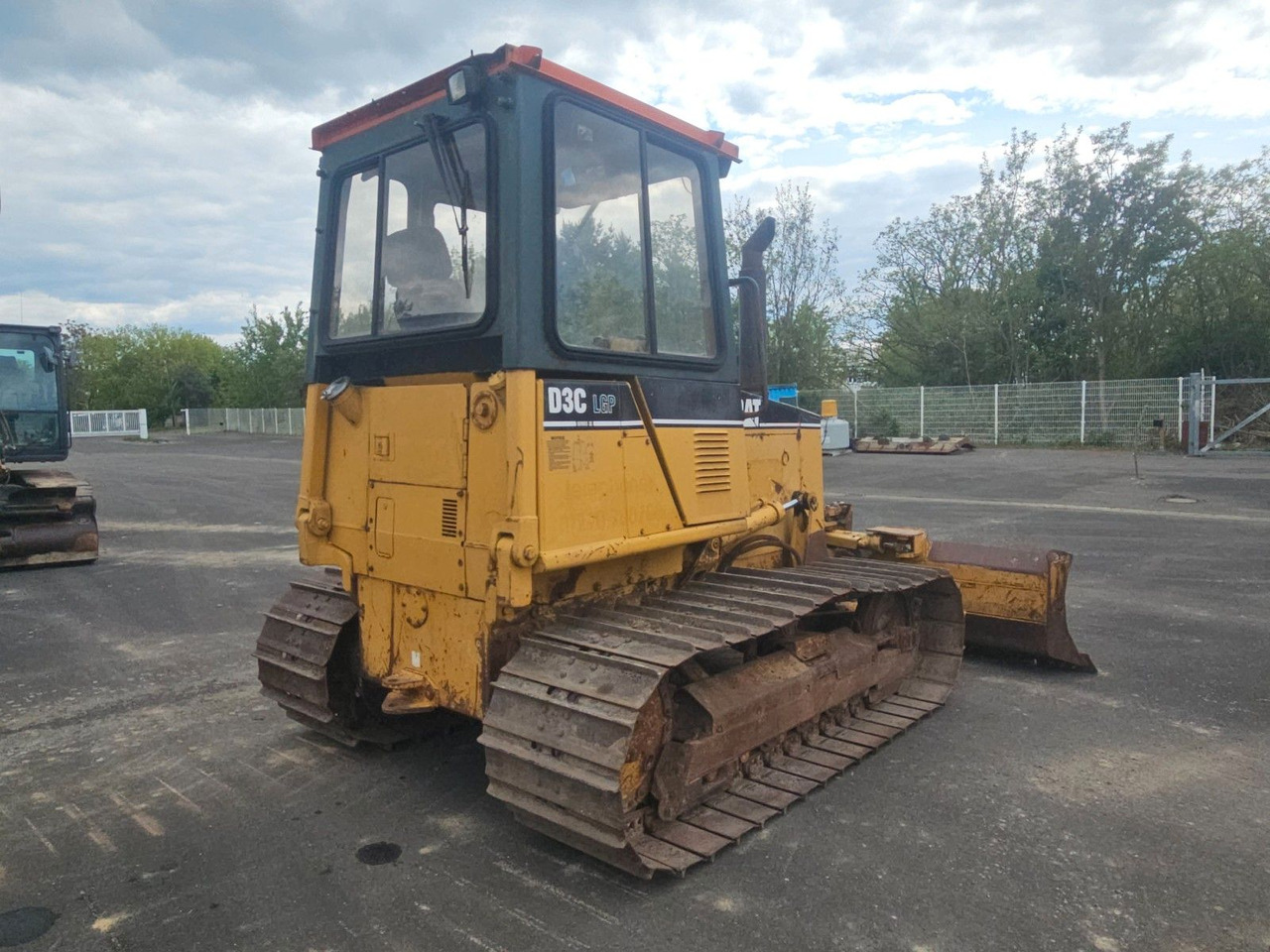 CAT D3C Raupe - Buldozer: fotoğraf 4 CAT D3C Raupe - Buldozer: fotoğraf 4