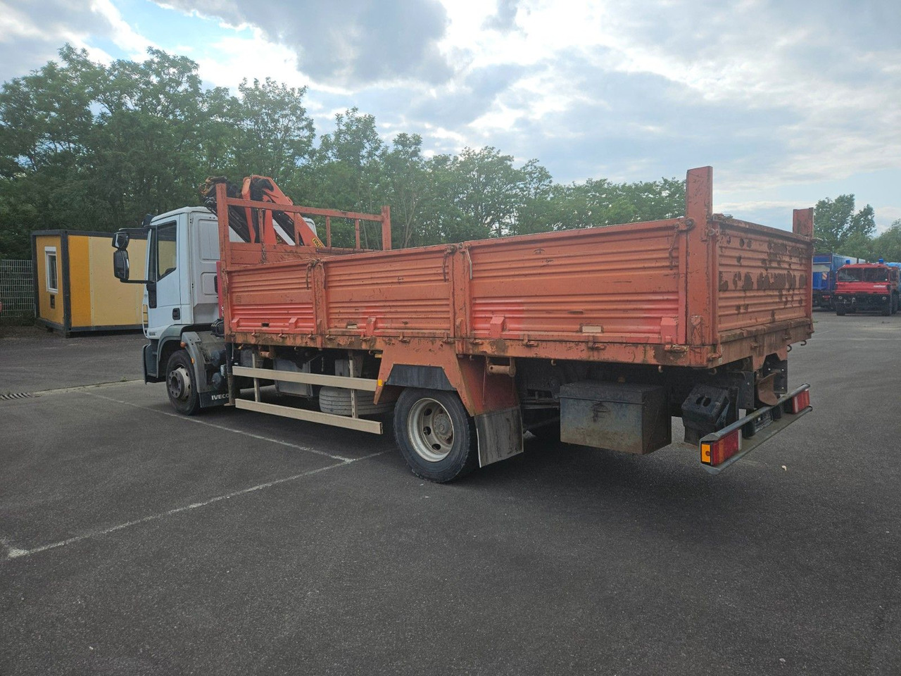 Iveco ML120E22 Pritsche mit Kran Palfinger Funck - Sal/ Açık kasa kamyon, Vinçli kamyon: fotoğraf 4 Iveco ML120E22 Pritsche mit Kran Palfinger Funck - Sal/ Açık kasa kamyon, Vinçli kamyon: fotoğraf 4
