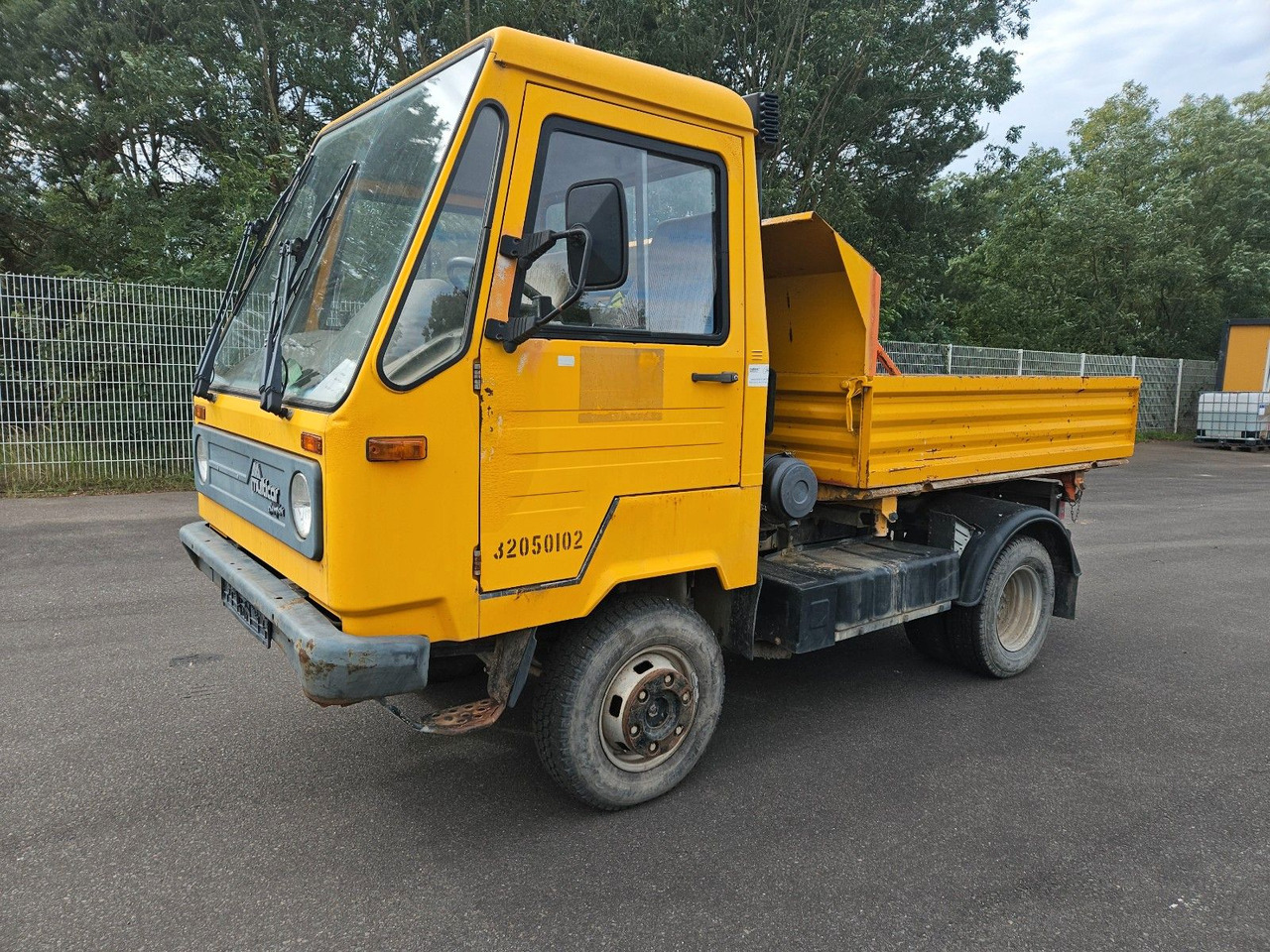 Multicar M26 Dreiseitenkipper 4x4 - Damperli kamyonet: fotoğraf 1 Multicar M26 Dreiseitenkipper 4x4 - Damperli kamyonet: fotoğraf 1