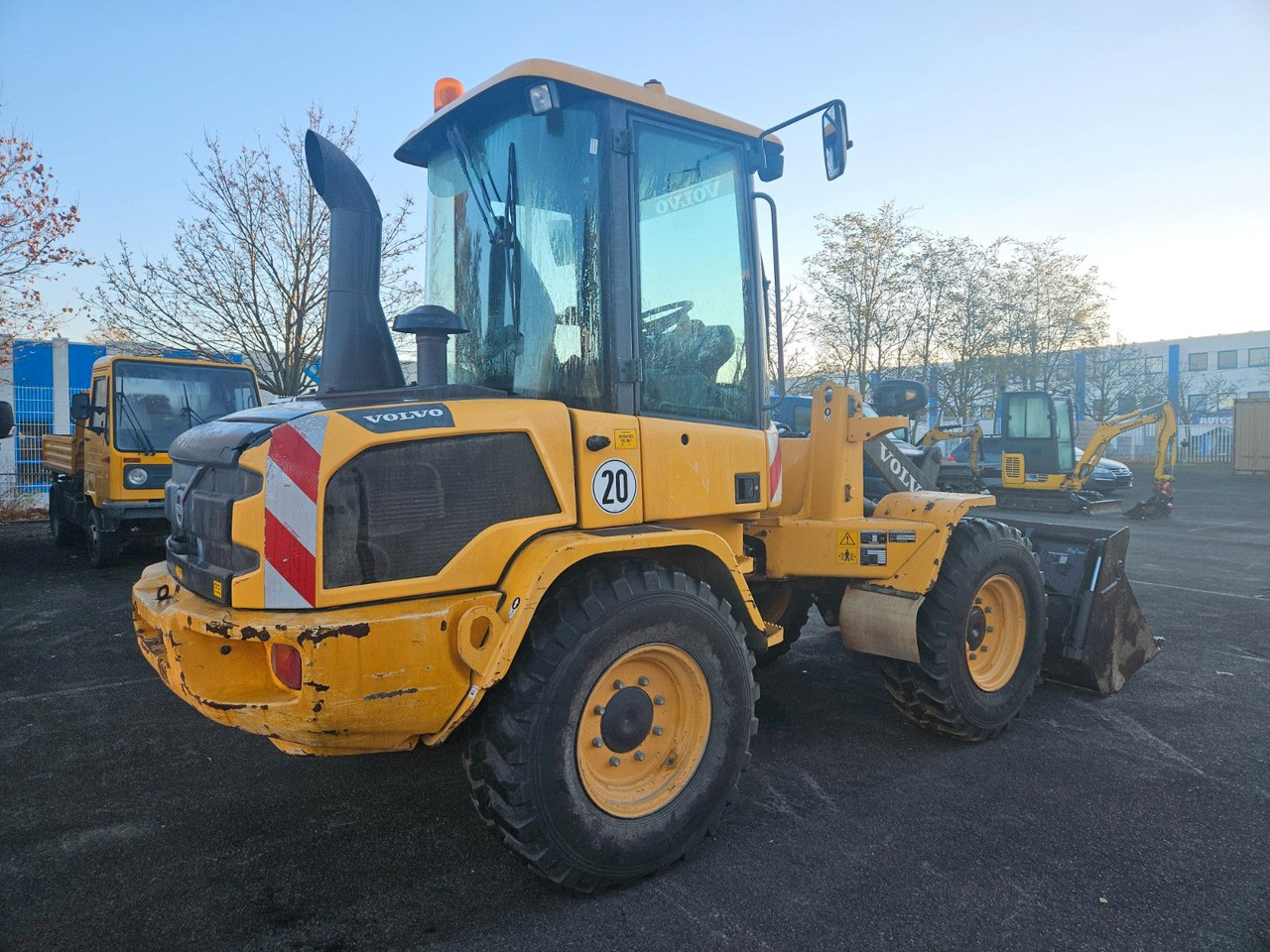 Volvo L30G Radlader mit Klappschaufel - Tekerlekli yükleyici: fotoğraf 3 Volvo L30G Radlader mit Klappschaufel - Tekerlekli yükleyici: fotoğraf 3