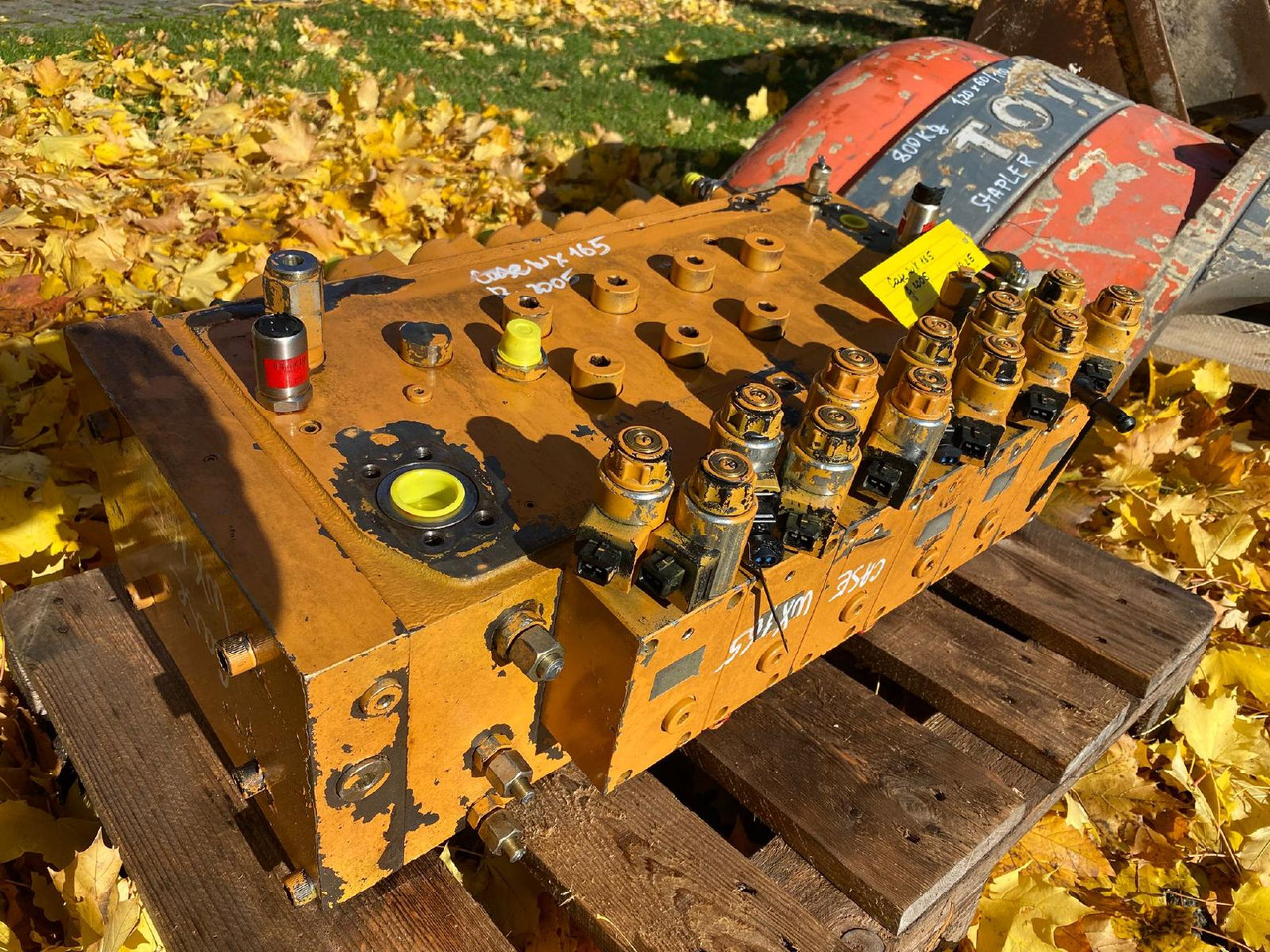 Case WX 165 - Hidrolik Valf - İş makinaları: fotoğraf 3 Case WX 165 - Hidrolik Valf - İş makinaları: fotoğraf 3