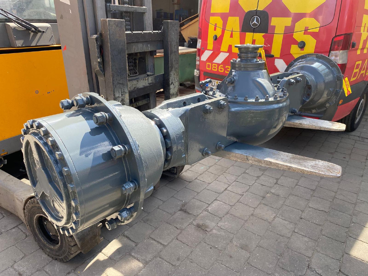 Hanomag 50E - Aks ve yedek parça - İş makinaları: fotoğraf 1 Hanomag 50E - Aks ve yedek parça - İş makinaları: fotoğraf 1