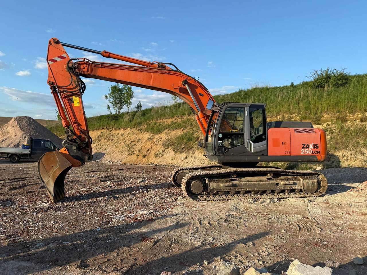 Hitachi ZX 250 LCN -3 - Paletli ekskavatör: fotoğraf 5 Hitachi ZX 250 LCN -3 - Paletli ekskavatör: fotoğraf 5