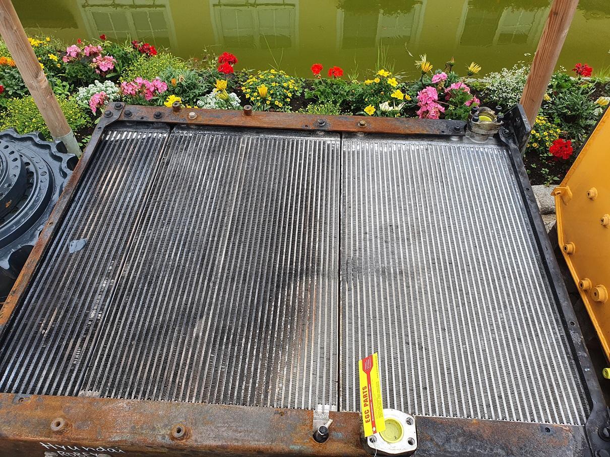 Hyundai Robex 220 LC 9A - Soğutma sistemi - İş makinaları: fotoğraf 4 Hyundai Robex 220 LC 9A - Soğutma sistemi - İş makinaları: fotoğraf 4