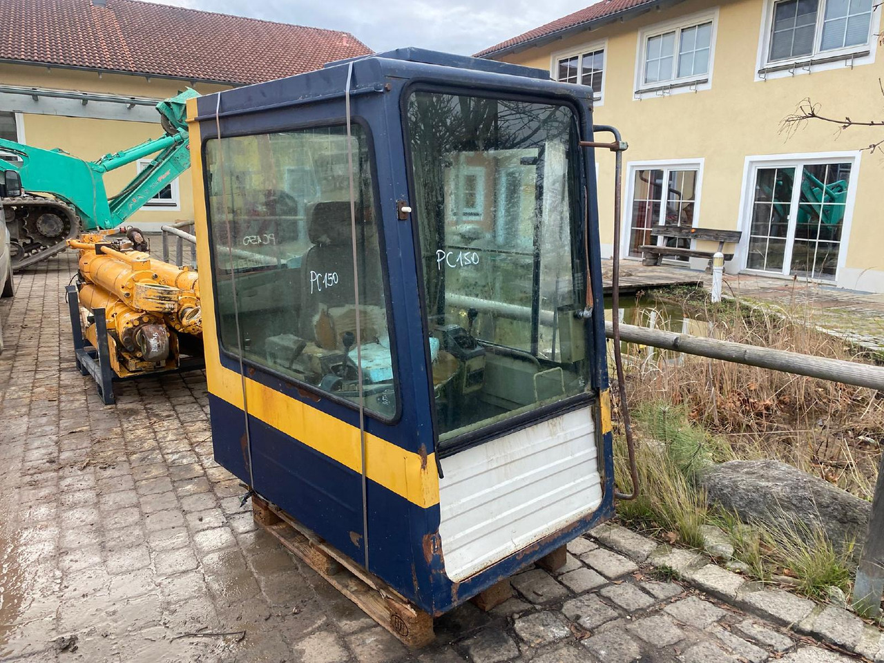 Komatsu PC 150 - Kabin - İş makinaları: fotoğraf 1 Komatsu PC 150 - Kabin - İş makinaları: fotoğraf 1