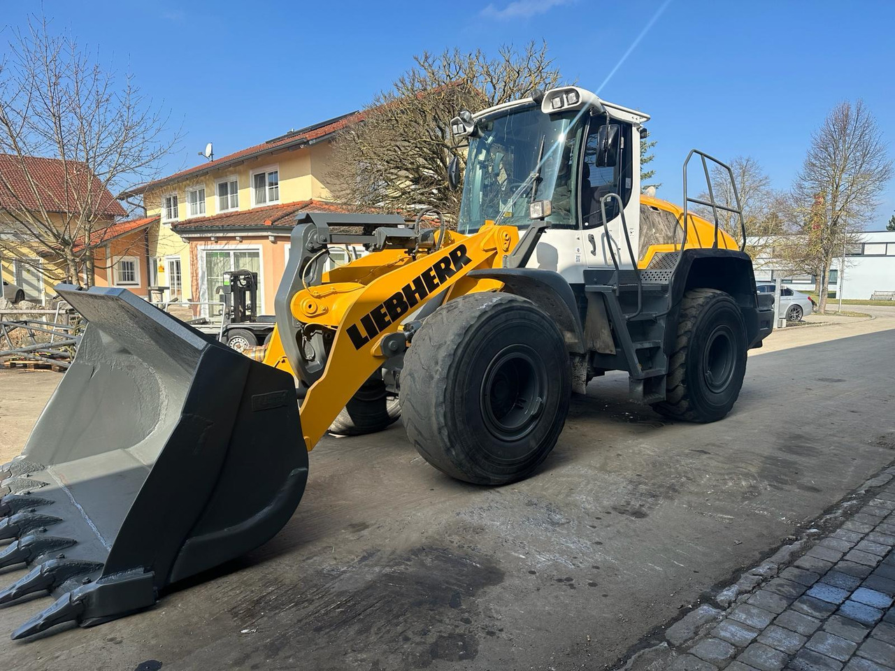 Liebherr L556 - Tekerlekli yükleyici: fotoğraf 5 Liebherr L556 - Tekerlekli yükleyici: fotoğraf 5