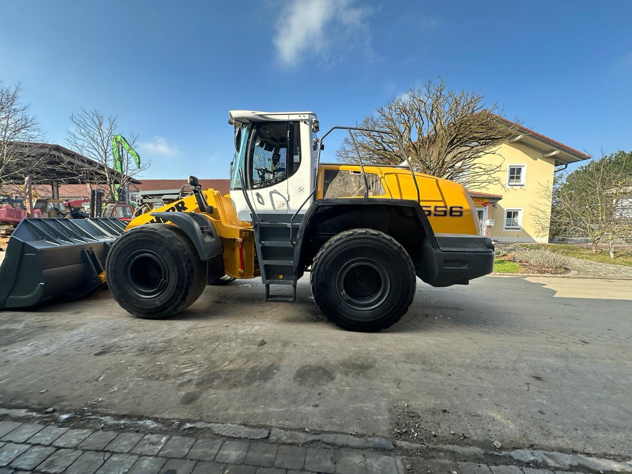 Liebherr L556 - Tekerlekli yükleyici: fotoğraf 4 Liebherr L556 - Tekerlekli yükleyici: fotoğraf 4