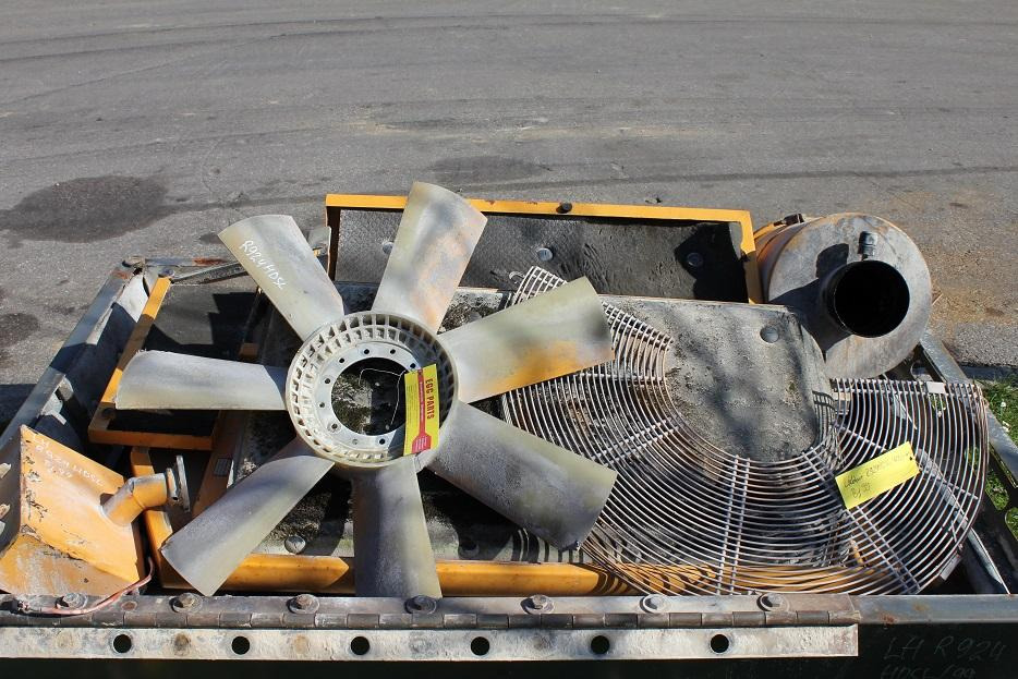 Liebherr R 924 HDSL - Kaporta ve Dış Aksam - İş makinaları: fotoğraf 3 Liebherr R 924 HDSL - Kaporta ve Dış Aksam - İş makinaları: fotoğraf 3