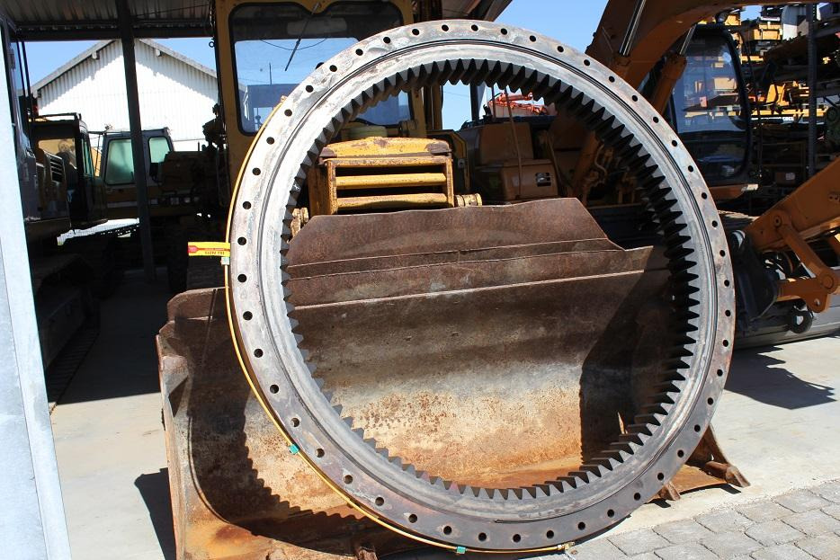 Liebherr R974 - Döner tabla - İş makinaları: fotoğraf 1 Liebherr R974 - Döner tabla - İş makinaları: fotoğraf 1