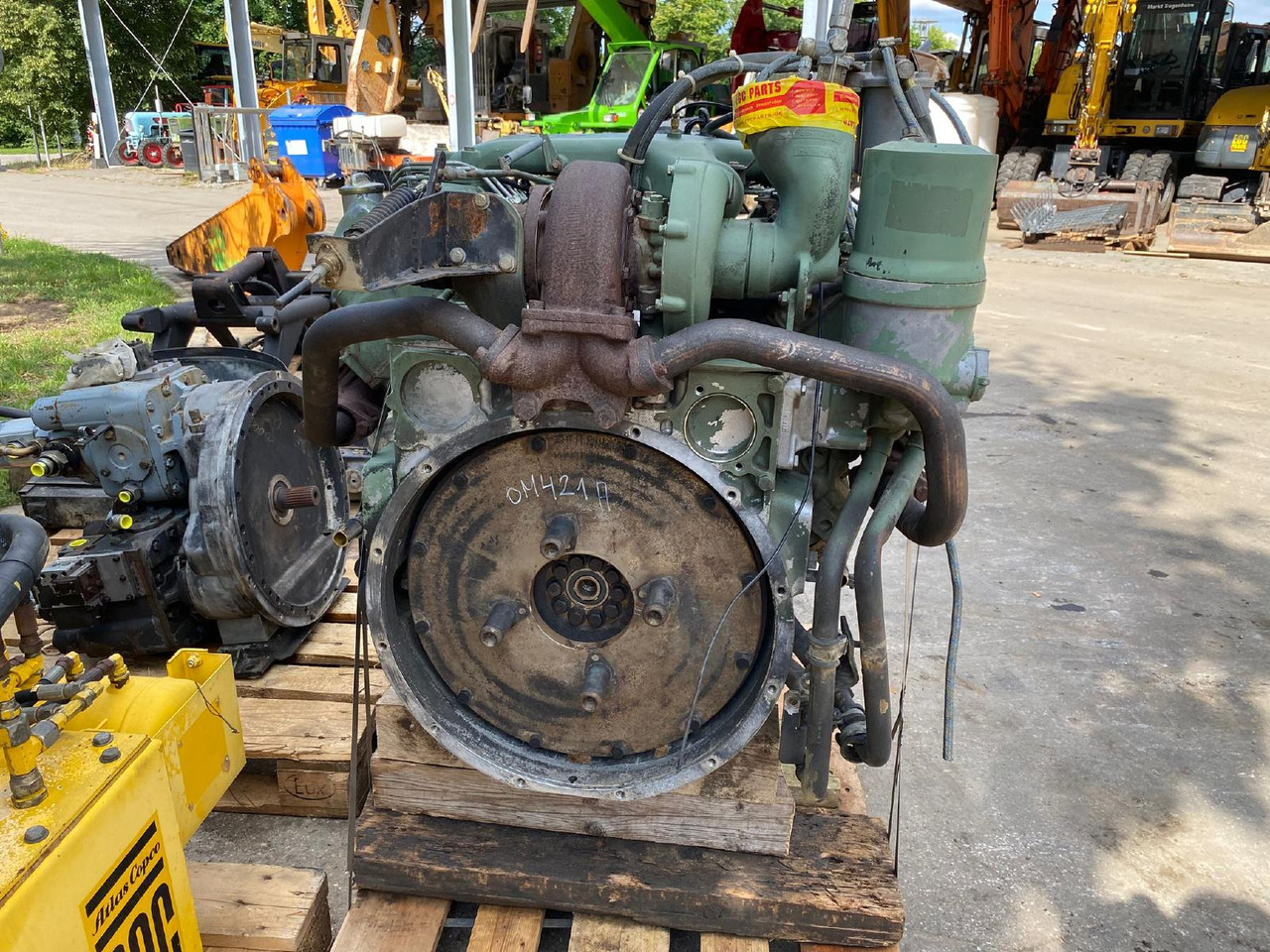 Mercedes Benz OM 421 aus PB 240 - Motor - İş makinaları: fotoğraf 3 Mercedes Benz OM 421 aus PB 240 - Motor - İş makinaları: fotoğraf 3
