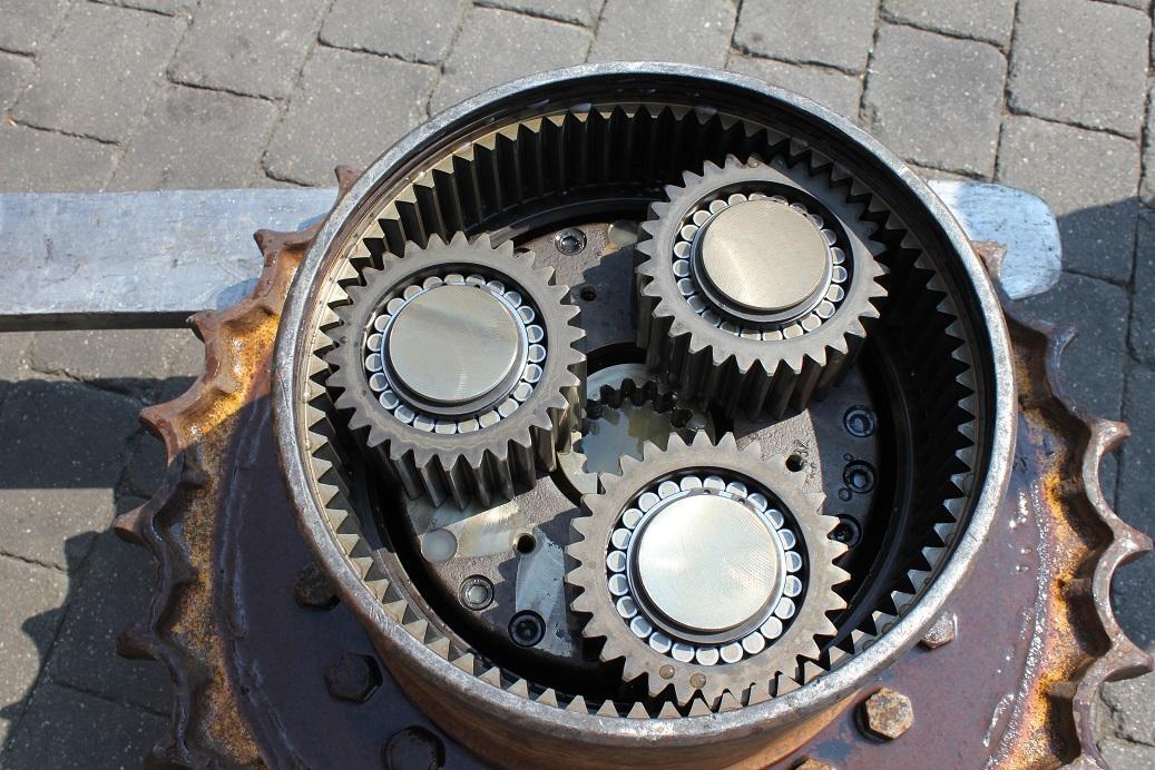 Sennebogen SR 26 - Yürüyüş motoru - İş makinaları: fotoğraf 4 Sennebogen SR 26 - Yürüyüş motoru - İş makinaları: fotoğraf 4