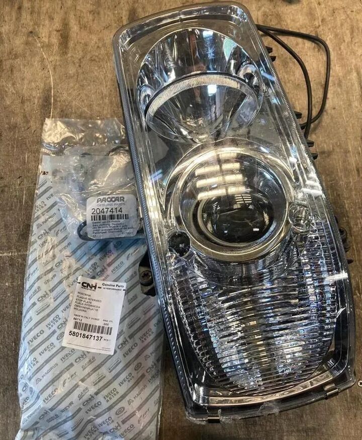 Nowa Lewa Lampa Daf XF 105 TD01-61-006XL - Işık/ Işıklandırma - Kamyon: fotoğraf 1 Nowa Lewa Lampa Daf XF 105 TD01-61-006XL - Işık/ Işıklandırma - Kamyon: fotoğraf 1