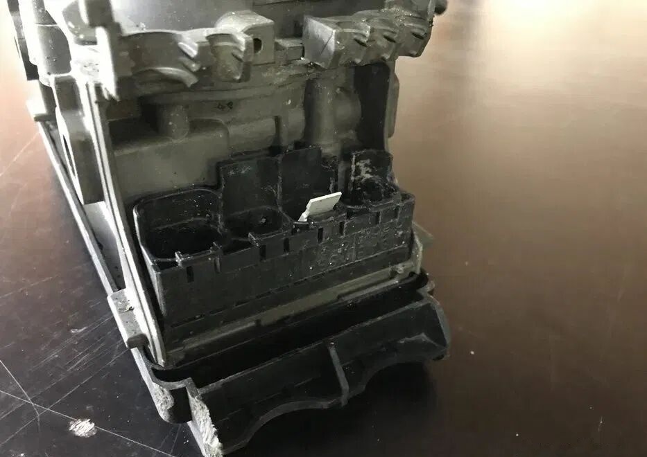 Volvo FH 4 Demontaż K029247 Volvo FH 4 Demontaż K029247 truck - Fren valfi - Kamyon: fotoğraf 2 Volvo FH 4 Demontaż K029247 Volvo FH 4 Demontaż K029247 truck - Fren valfi - Kamyon: fotoğraf 2