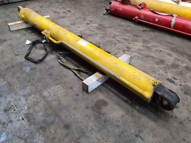 Grove GMK 2035 boom cylinder - Hidrolik silindir - Vinç: fotoğraf 2 Grove GMK 2035 boom cylinder - Hidrolik silindir - Vinç: fotoğraf 2