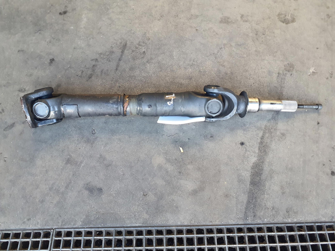 Grove GMK 6400 drive shaft axle 2 - Aks mili - İş makinaları: fotoğraf 2 Grove GMK 6400 drive shaft axle 2 - Aks mili - İş makinaları: fotoğraf 2