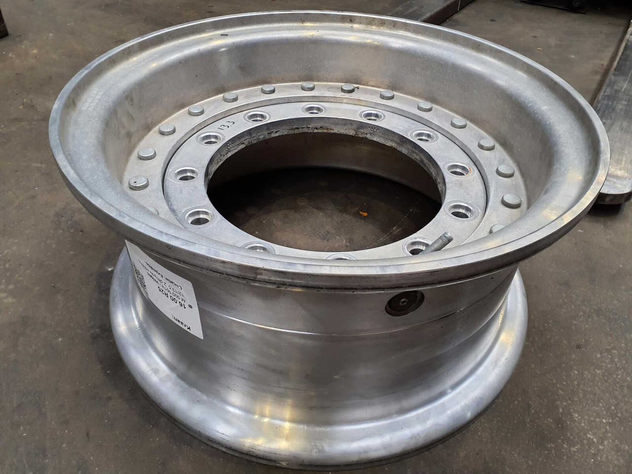 Grove Rim 445/95R25 12 13.3 2p Alu - Jant - Vinç: fotoğraf 1 Grove Rim 445/95R25 12 13.3 2p Alu - Jant - Vinç: fotoğraf 1