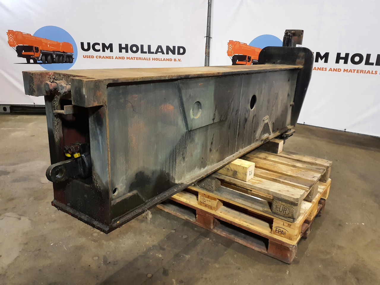 Krupp KMK 5100 sliding beam rear - Süspansiyon - Mobil vinç: fotoğraf 4 Krupp KMK 5100 sliding beam rear - Süspansiyon - Mobil vinç: fotoğraf 4