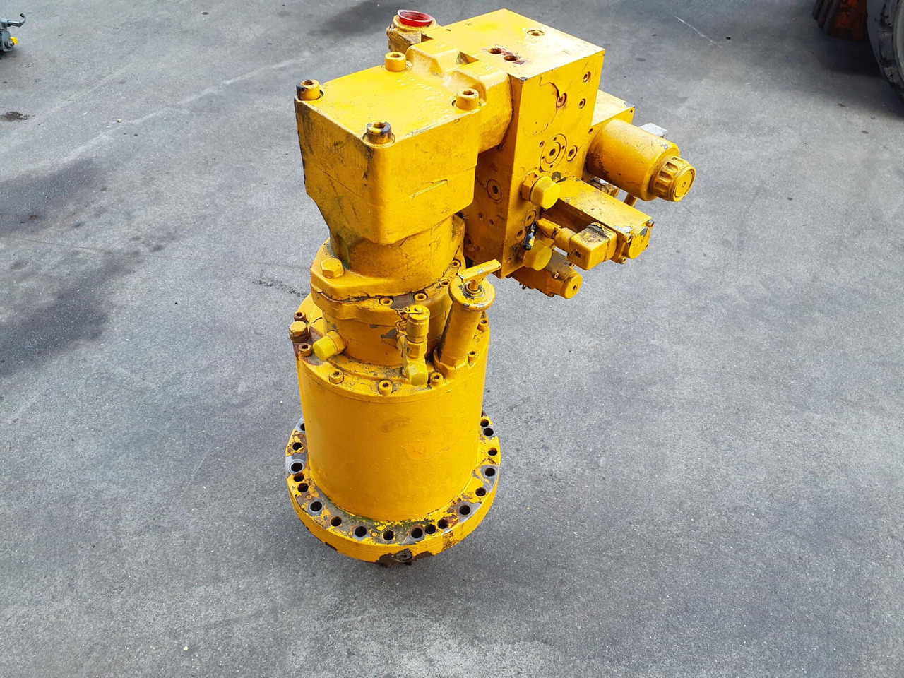 Liebherr LTM 1050-1 Slewing gear - Dönüş motoru - Mobil vinç: fotoğraf 5 Liebherr LTM 1050-1 Slewing gear - Dönüş motoru - Mobil vinç: fotoğraf 5