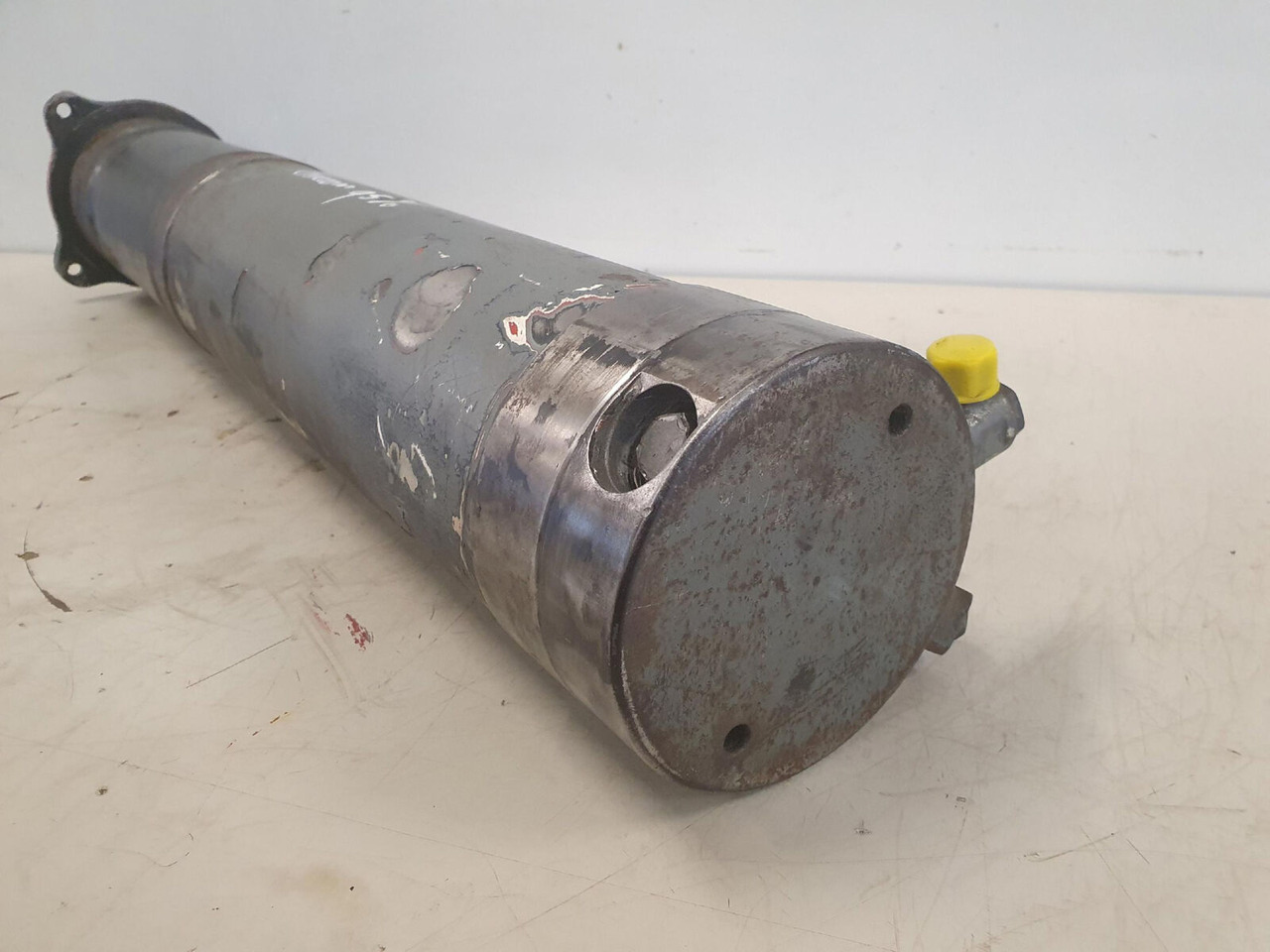 Liebherr LTM 1050-1 outrigger support cylinder rear - Hidrolik silindir - Vinç: fotoğraf 4 Liebherr LTM 1050-1 outrigger support cylinder rear - Hidrolik silindir - Vinç: fotoğraf 4