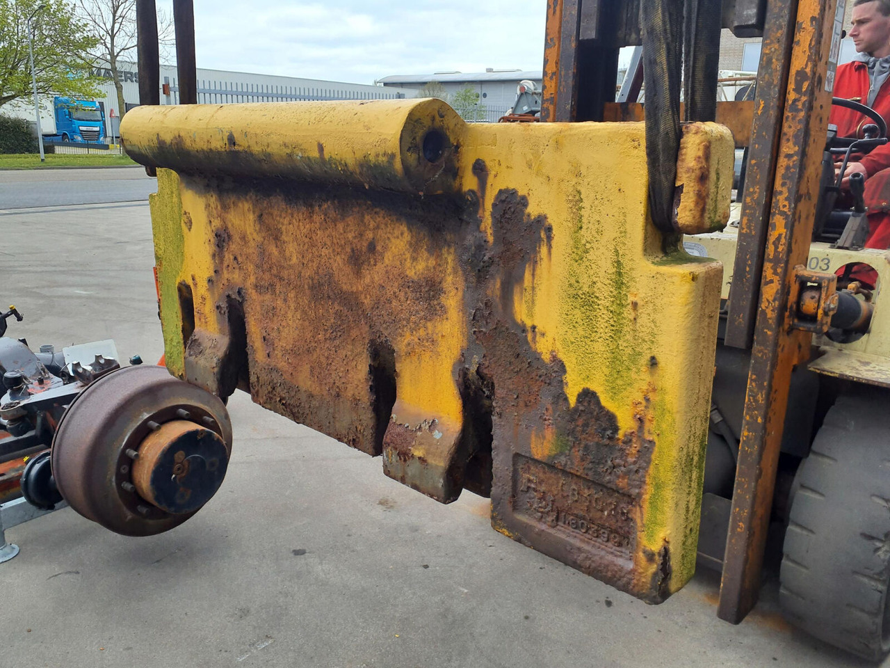 Liebherr LTM 1060-2 counterweight 0.7 - Denge ağırlık - Mobil vinç: fotoğraf 2 Liebherr LTM 1060-2 counterweight 0.7 - Denge ağırlık - Mobil vinç: fotoğraf 2