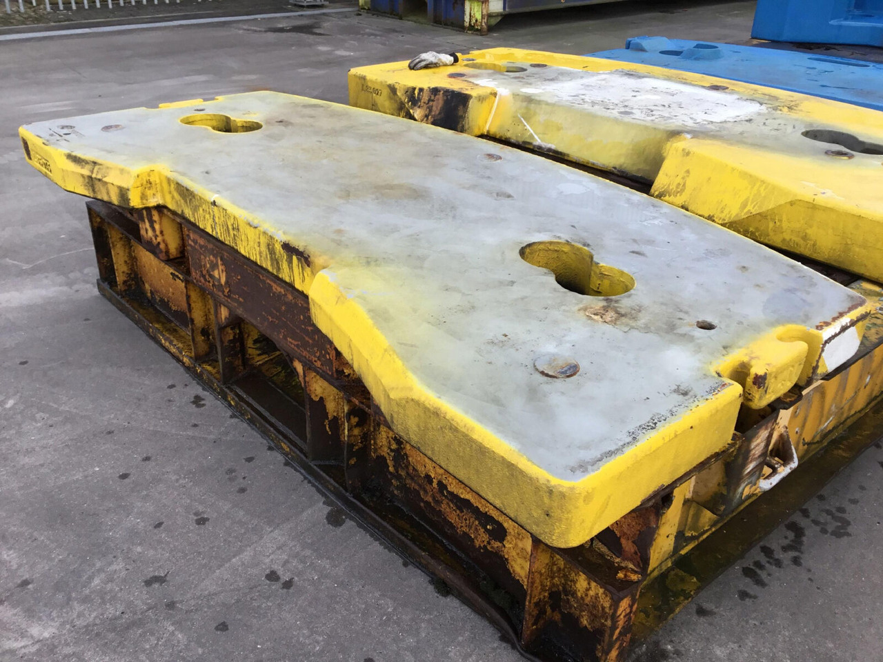 Liebherr LTM 1060-2 counterweight 2,4 ton - Denge ağırlık - Mobil vinç: fotoğraf 3 Liebherr LTM 1060-2 counterweight 2,4 ton - Denge ağırlık - Mobil vinç: fotoğraf 3