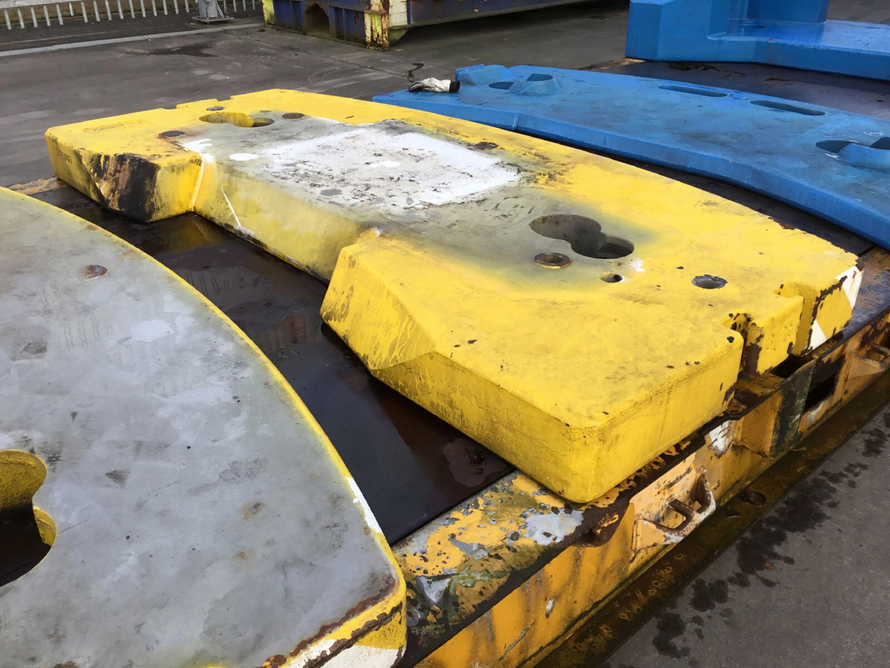 Liebherr LTM 1060-2 counterweight 3,2 ton - Denge ağırlık - Mobil vinç: fotoğraf 3 Liebherr LTM 1060-2 counterweight 3,2 ton - Denge ağırlık - Mobil vinç: fotoğraf 3