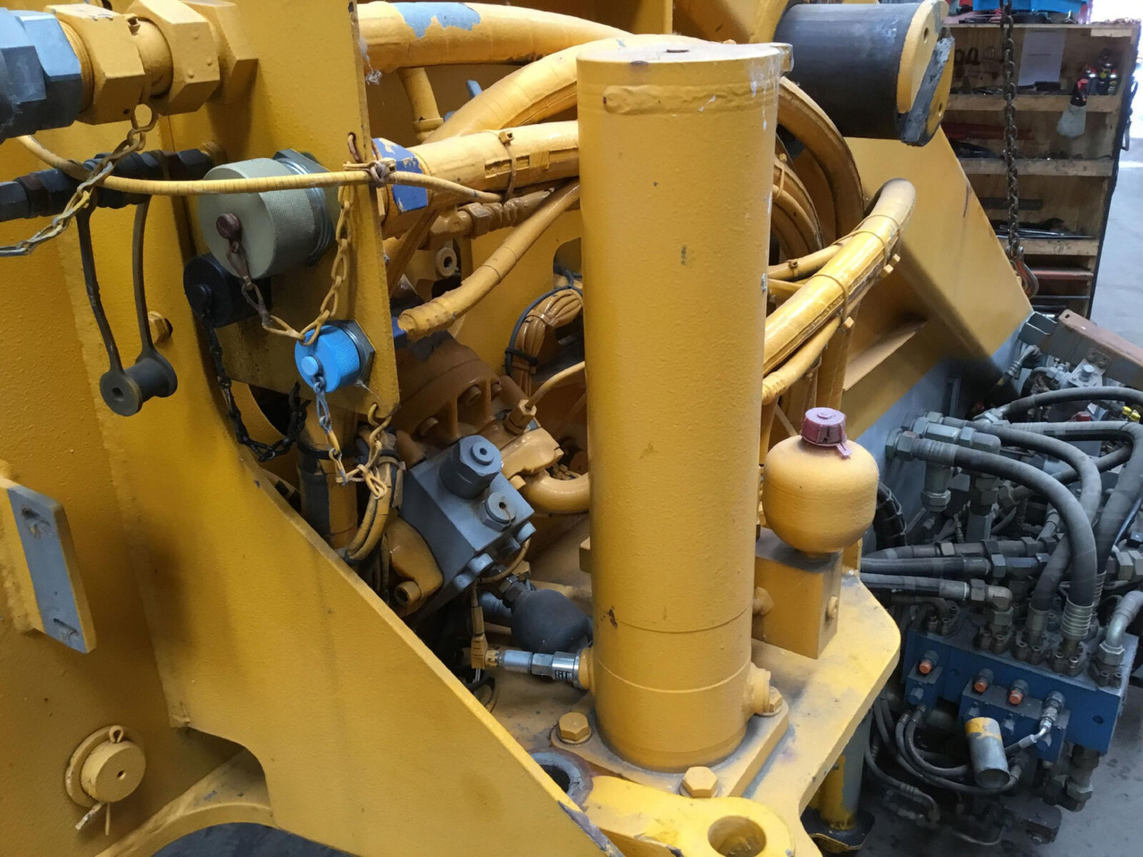 Liebherr LTM 1060-2 counterweight cylinder - Hidrolik silindir - Mobil vinç: fotoğraf 3 Liebherr LTM 1060-2 counterweight cylinder - Hidrolik silindir - Mobil vinç: fotoğraf 3