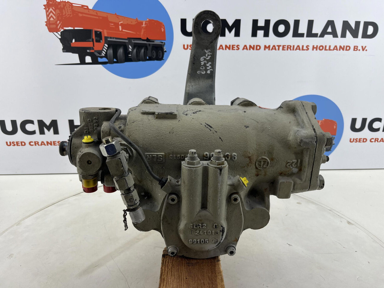 Liebherr LTM 1060-3 steering box - Direksiyon kutusu - Vinç: fotoğraf 5 Liebherr LTM 1060-3 steering box - Direksiyon kutusu - Vinç: fotoğraf 5