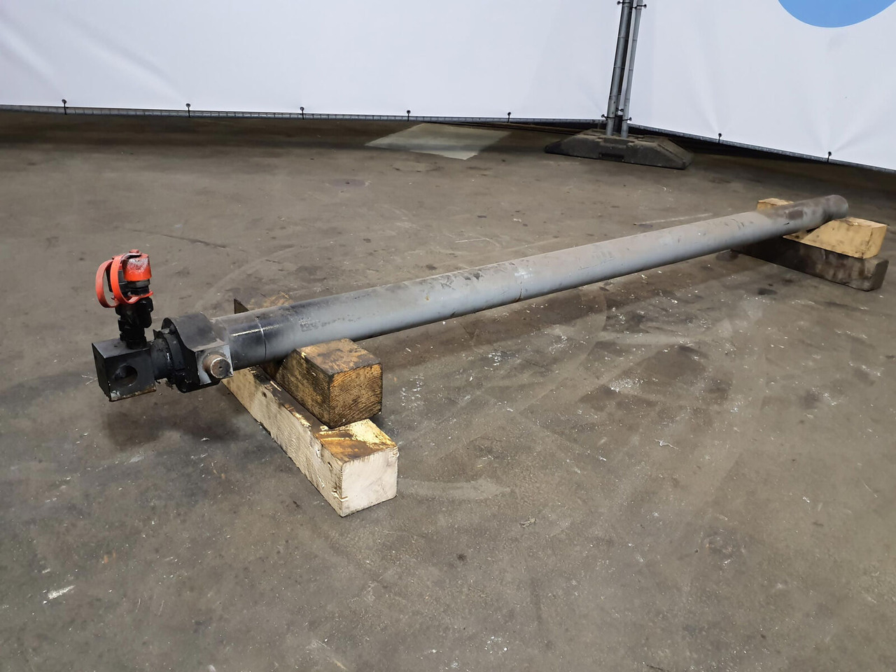 Liebherr LTM 1400 7.1 Extension ram sliding beam - Hidrolik silindir - Mobil vinç: fotoğraf 2 Liebherr LTM 1400 7.1 Extension ram sliding beam - Hidrolik silindir - Mobil vinç: fotoğraf 2