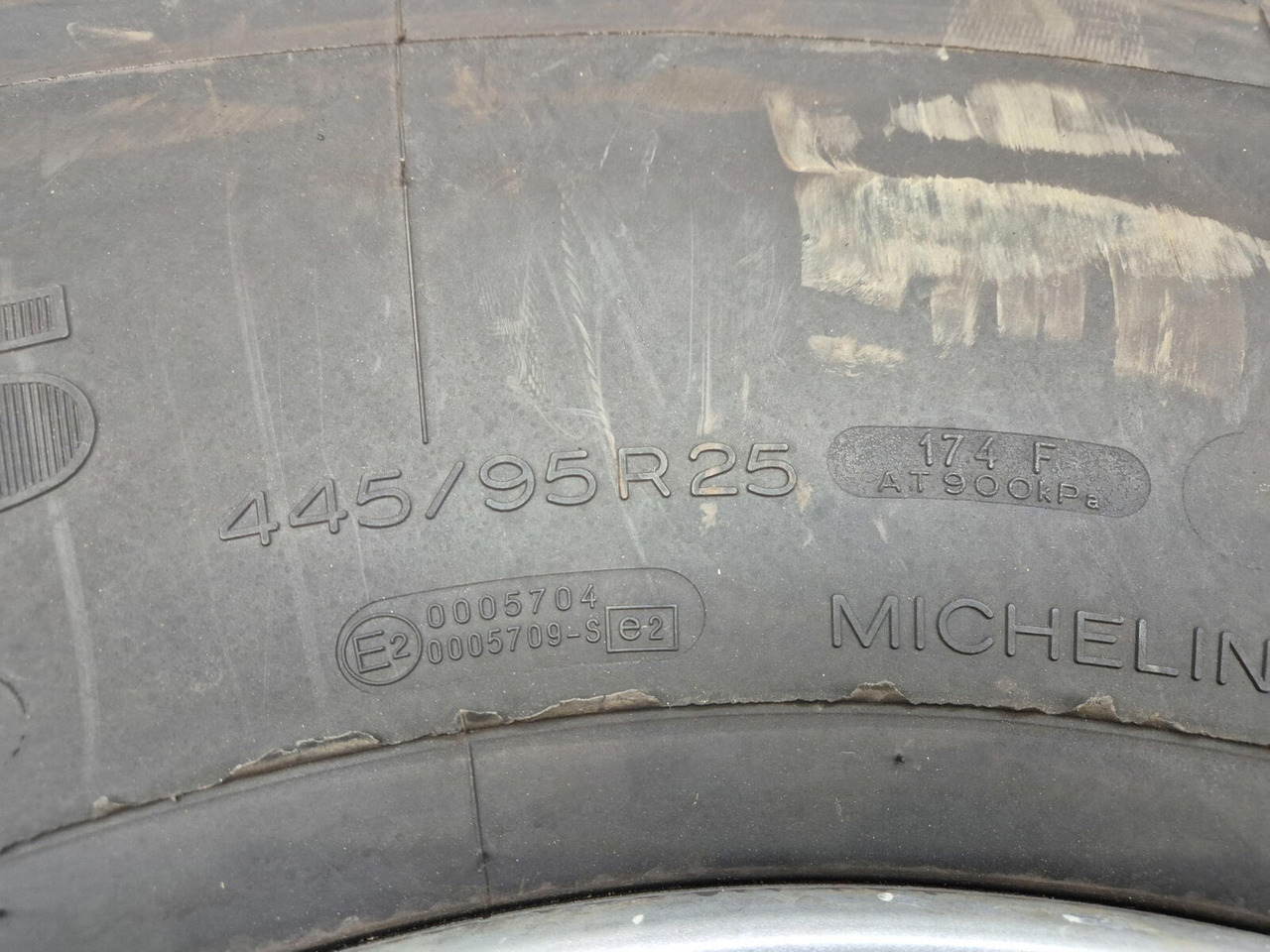 Michelin Wheel 445/95R25 10 12 1p - Komple tekerlek - Vinç: fotoğraf 5 Michelin Wheel 445/95R25 10 12 1p - Komple tekerlek - Vinç: fotoğraf 5