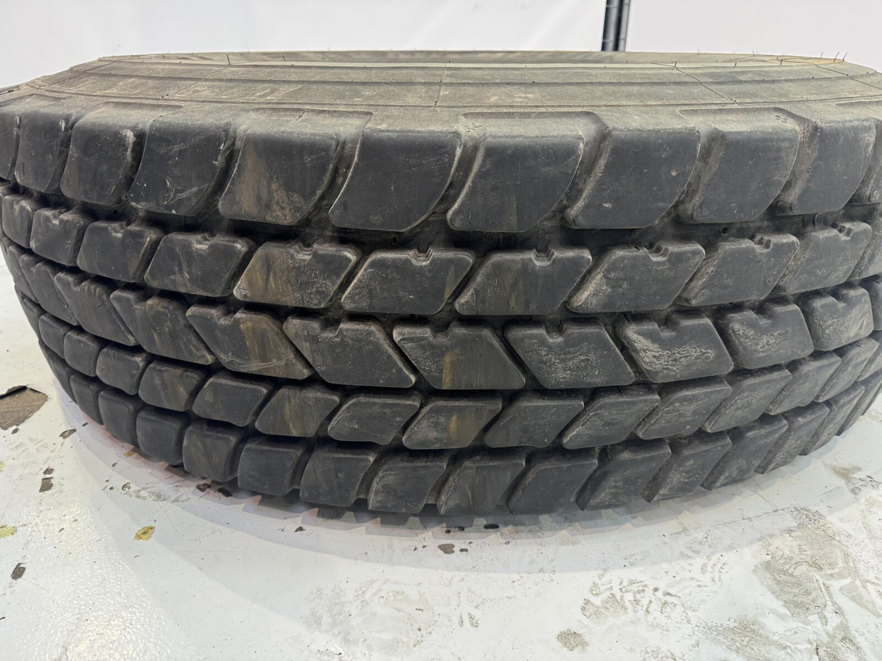 Michelin Wheel 445/95R25 10 12 1p - Komple tekerlek - Vinç: fotoğraf 3 Michelin Wheel 445/95R25 10 12 1p - Komple tekerlek - Vinç: fotoğraf 3