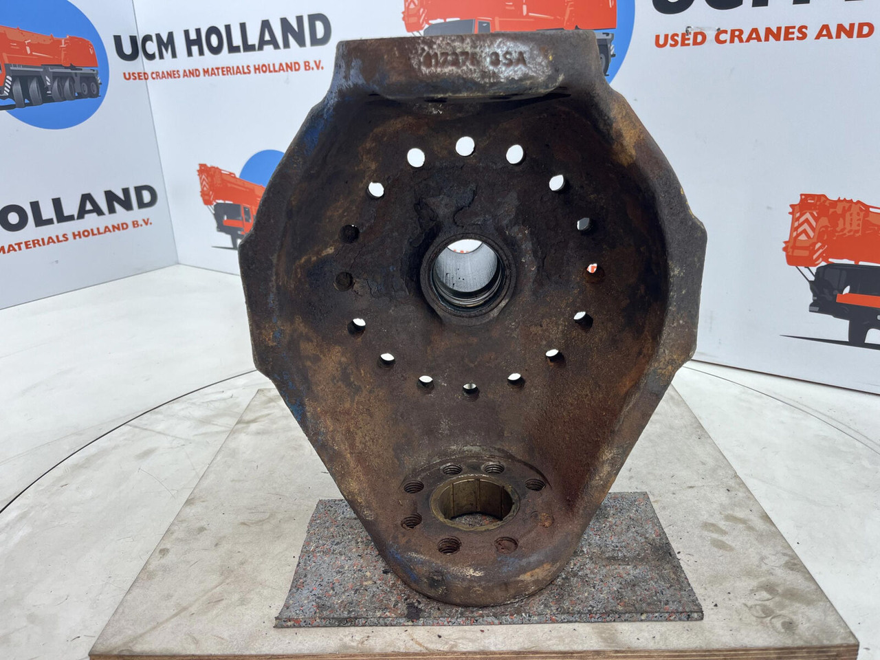 Terex AC 155, AC 205 Steering knuckle 16 holes - Akson - Mobil vinç: fotoğraf 5 Terex AC 155, AC 205 Steering knuckle 16 holes - Akson - Mobil vinç: fotoğraf 5