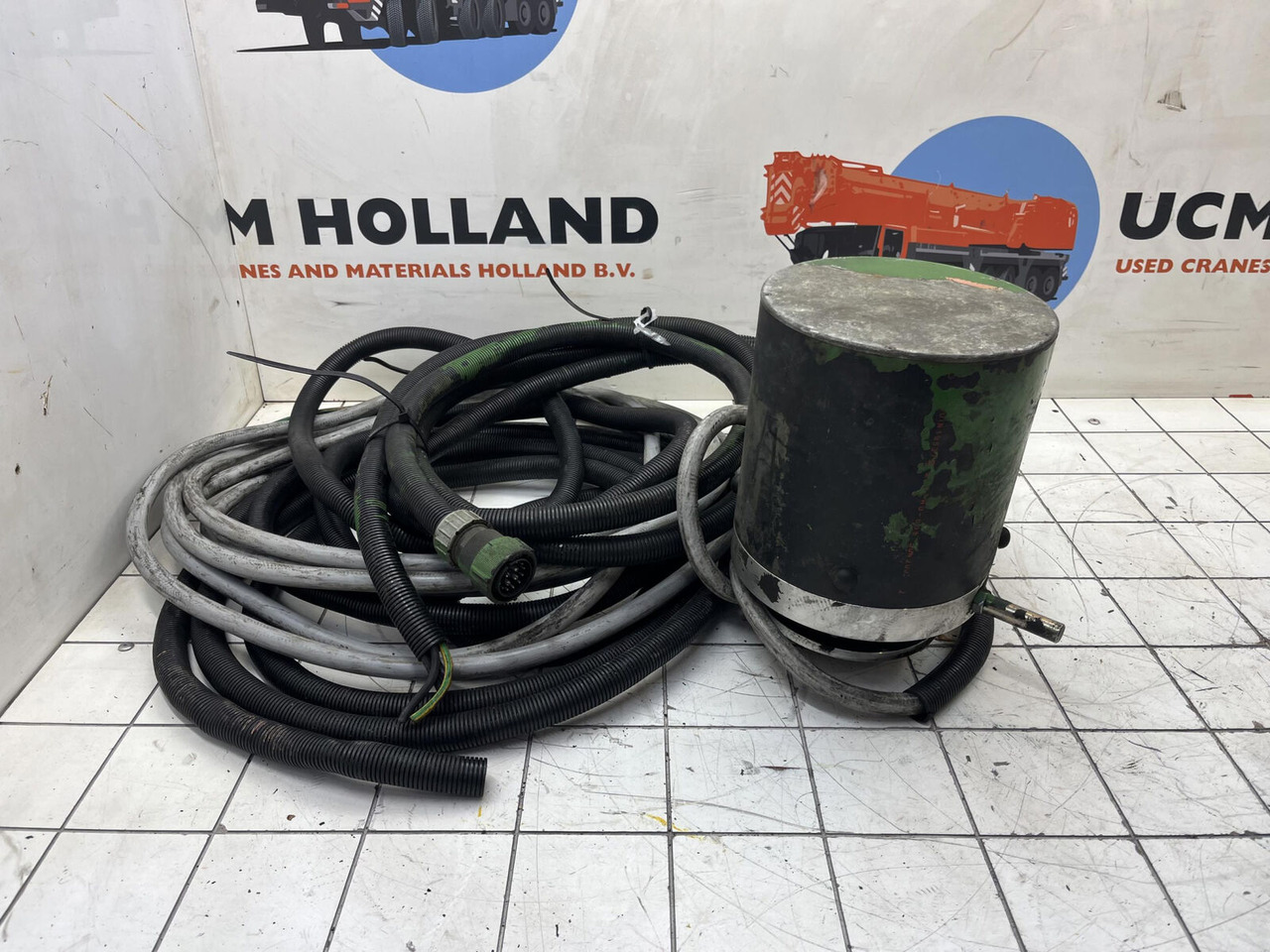 Terex AC 155 slip ring assy - Elektrik sistemi - Mobil vinç: fotoğraf 4 Terex AC 155 slip ring assy - Elektrik sistemi - Mobil vinç: fotoğraf 4