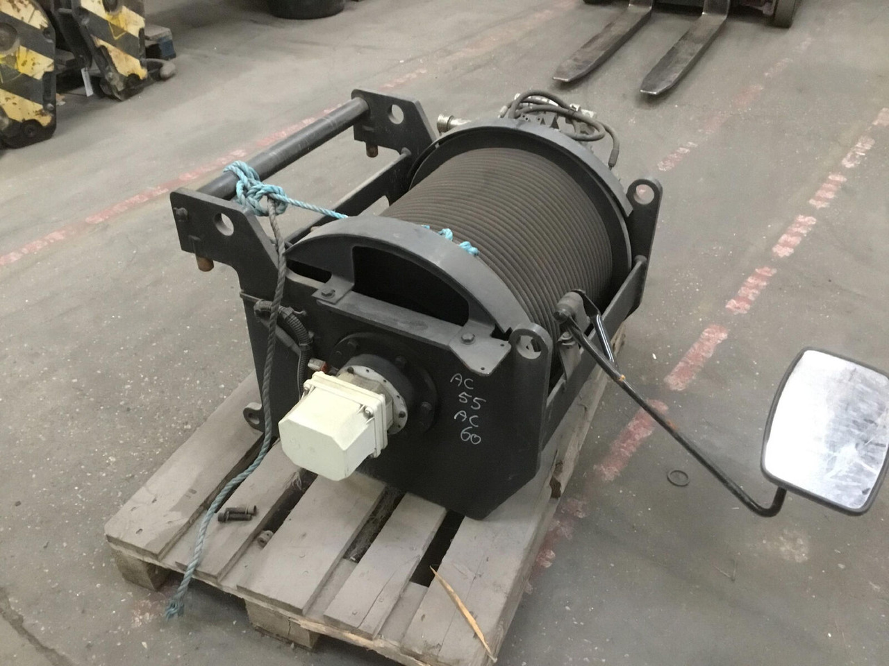 Terex Demag AC55-L winch - Halatlı vinç - Mobil vinç: fotoğraf 4 Terex Demag AC55-L winch - Halatlı vinç - Mobil vinç: fotoğraf 4