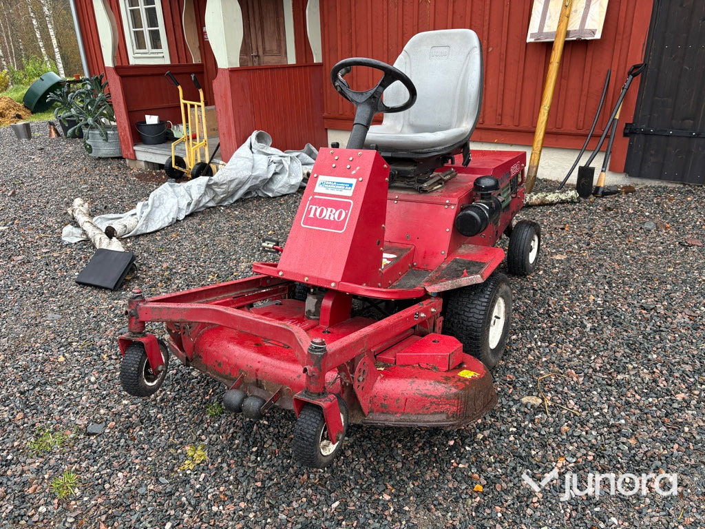 Åkgräsklippare - Toro Proline 120 - Çim biçme makinesi: fotoğraf 1 Åkgräsklippare - Toro Proline 120 - Çim biçme makinesi: fotoğraf 1