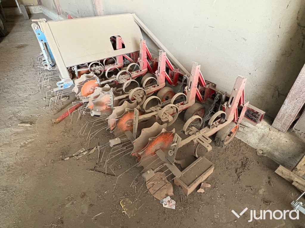 Fronthacka / Radhacka - Kverneland, 9radig - Diğer araçlar: fotoğraf 2 Fronthacka / Radhacka - Kverneland, 9radig - Diğer araçlar: fotoğraf 2