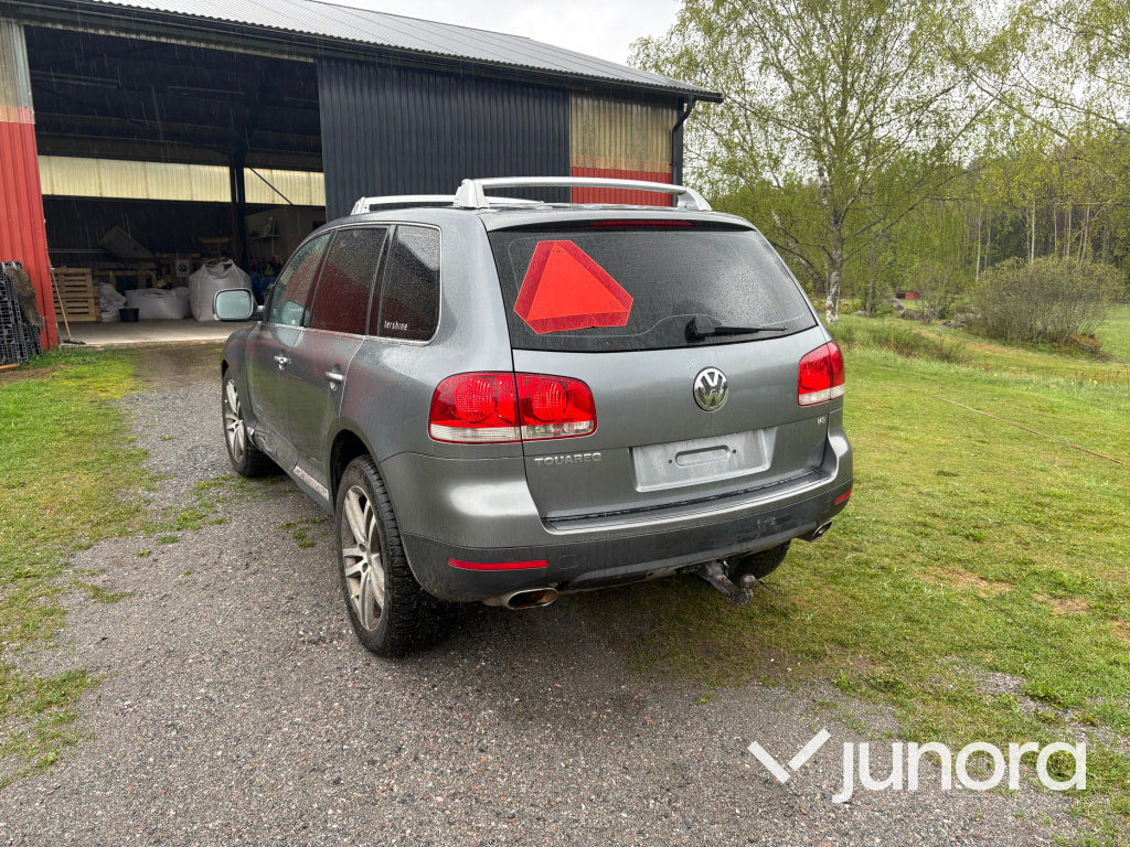 EPA / A-Traktor Volkswagen Touareg V8 - Binek araba: fotoğraf 5 EPA / A-Traktor Volkswagen Touareg V8 - Binek araba: fotoğraf 5