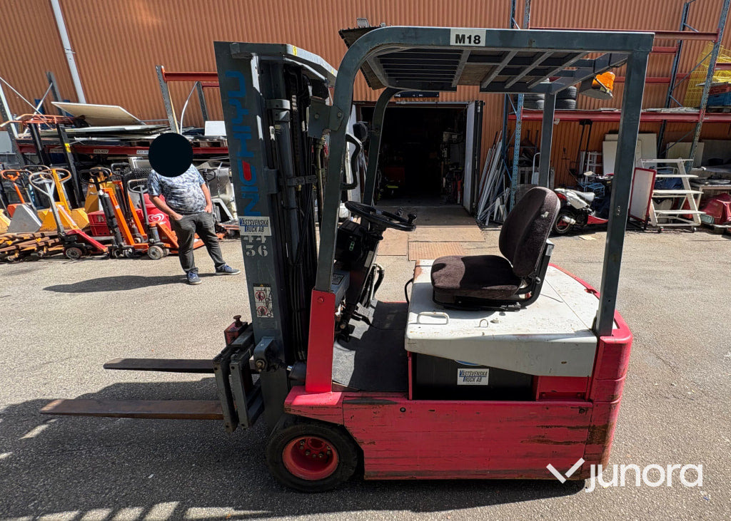 Gaffeltruck Nichiyu (1) - Elektrikli forklift: fotoğraf 2 Gaffeltruck Nichiyu (1) - Elektrikli forklift: fotoğraf 2