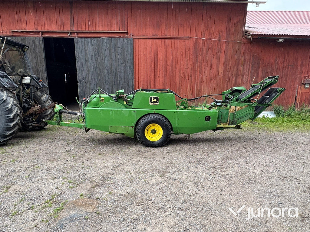 Hårdpress småbalar John Deere 359 - Kare balya makinesi: fotoğraf 2 Hårdpress småbalar John Deere 359 - Kare balya makinesi: fotoğraf 2