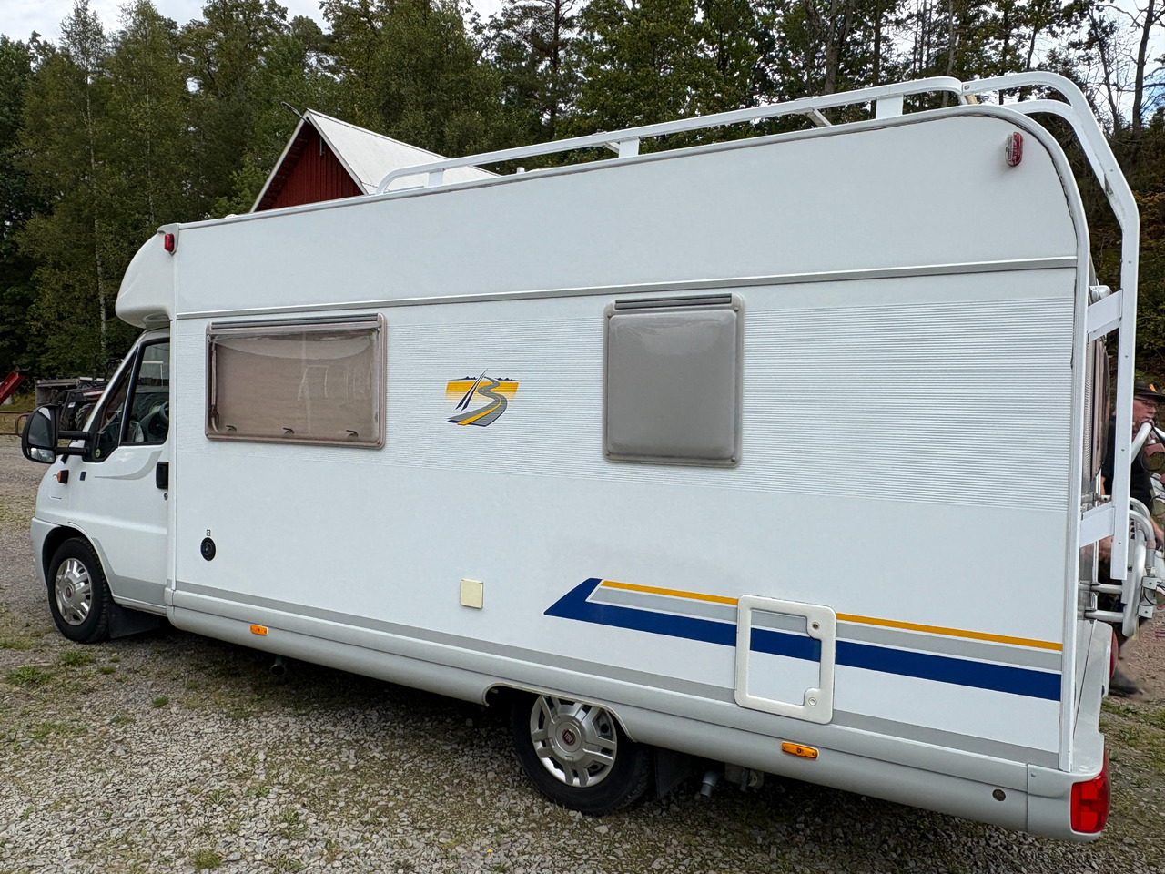 Husbil Bürstner Harmony 603 - Semi entegre karavan: fotoğraf 2 Husbil Bürstner Harmony 603 - Semi entegre karavan: fotoğraf 2