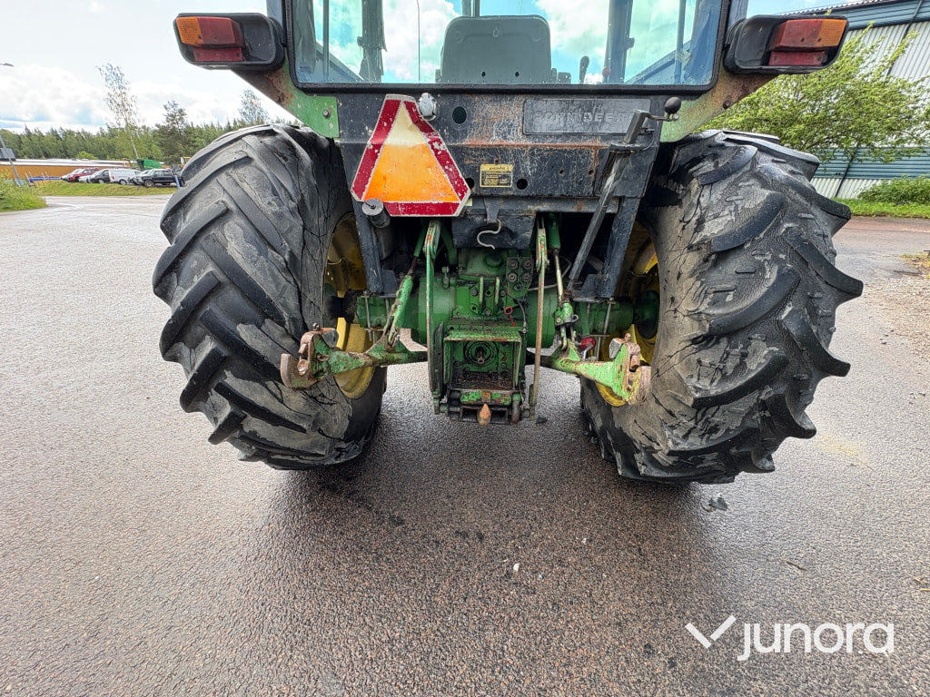 Traktör John Deere 2650: fotoğraf 12