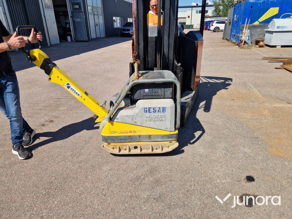 Markvibrator Wacker Neuson DPU 6555 - Titreşimli kompaktör: fotoğraf 3 Markvibrator Wacker Neuson DPU 6555 - Titreşimli kompaktör: fotoğraf 3