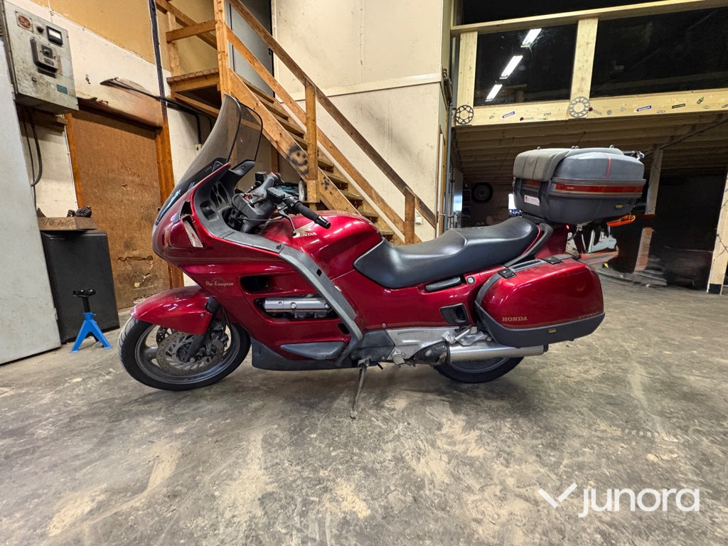 Motorcykel - Honda, ST1100 PAN EUROPEA - Motosiklet: fotoğraf 2 Motorcykel - Honda, ST1100 PAN EUROPEA - Motosiklet: fotoğraf 2