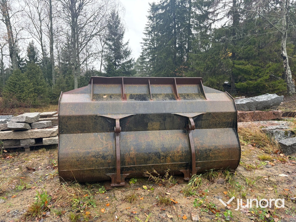 Tandskopa - Volvo Stora BM - Yükleyici kovası: fotoğraf 4 Tandskopa - Volvo Stora BM - Yükleyici kovası: fotoğraf 4