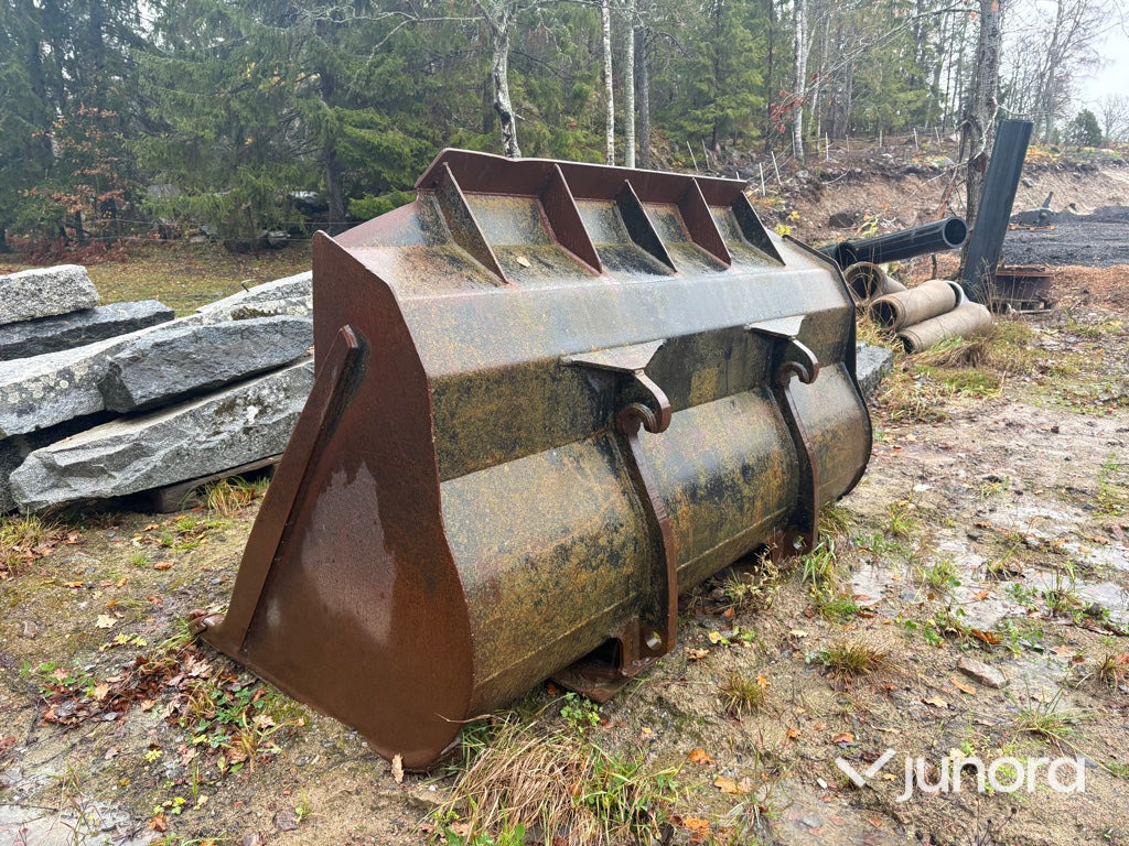 Tandskopa - Volvo Stora BM - Yükleyici kovası: fotoğraf 3 Tandskopa - Volvo Stora BM - Yükleyici kovası: fotoğraf 3